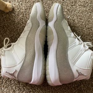 Wmns Air Jordan 11 Retro ‘Vast Grey’